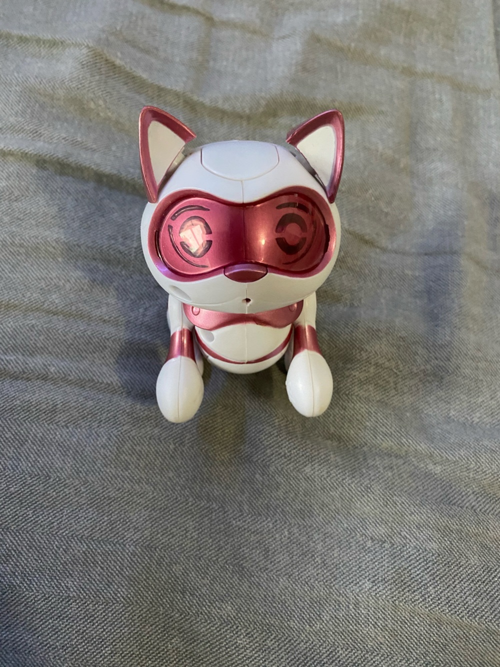 Tekno Interactive robot kitten